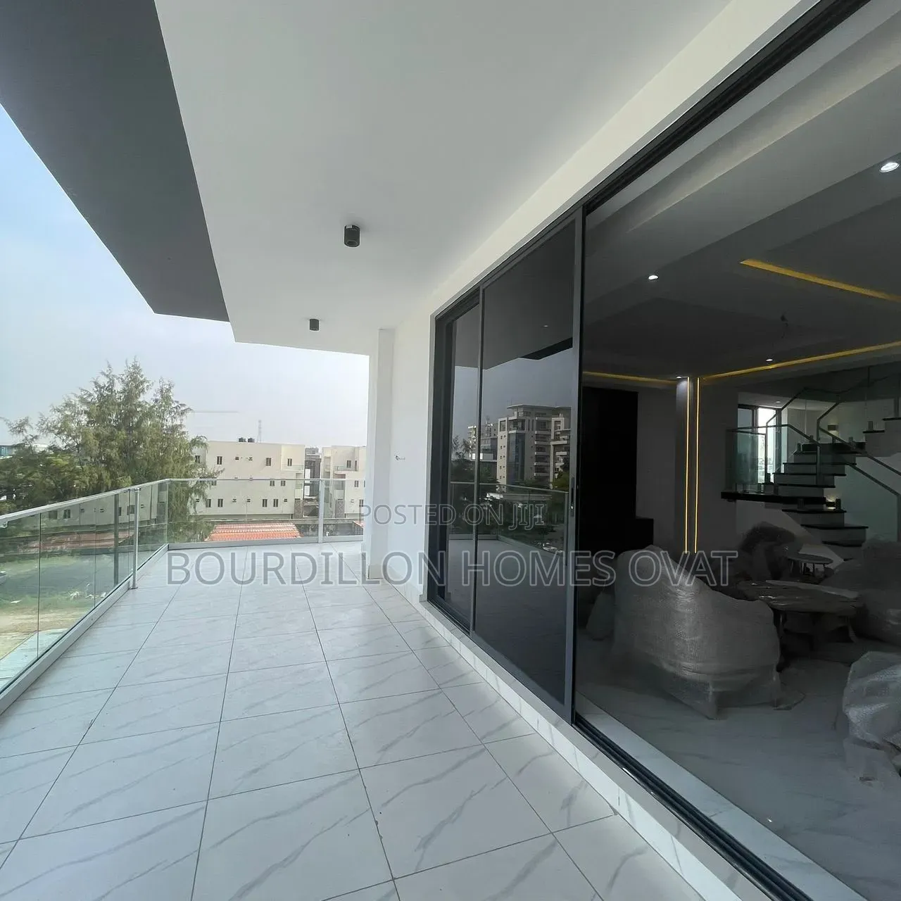 4bdrm Penthouse in Ikoyi Lagos State for sale
