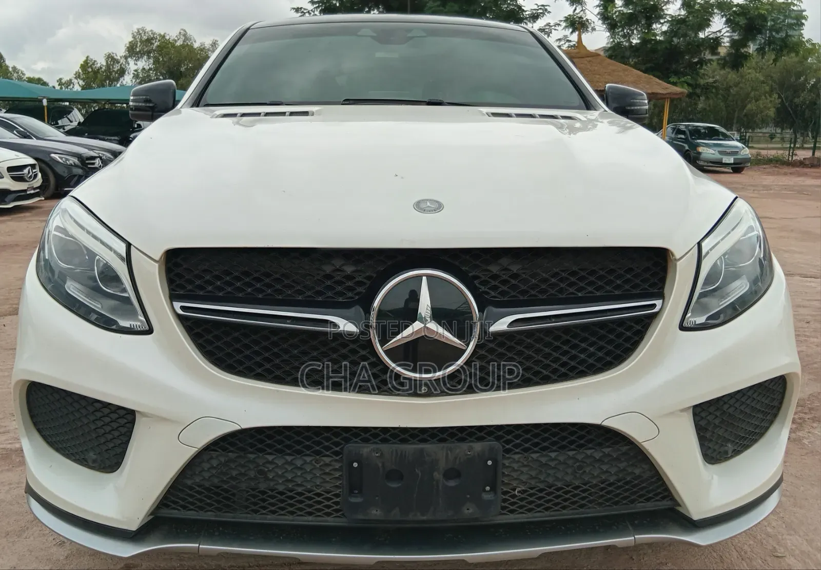 Mercedes-Benz GLE-Class 2016 Off white