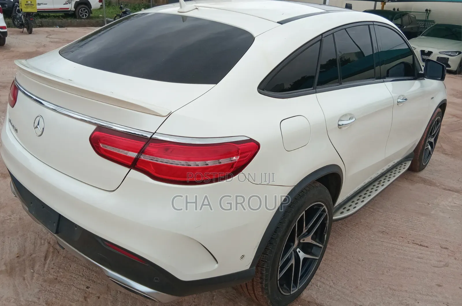 Mercedes-Benz GLE-Class 2016 Off white
