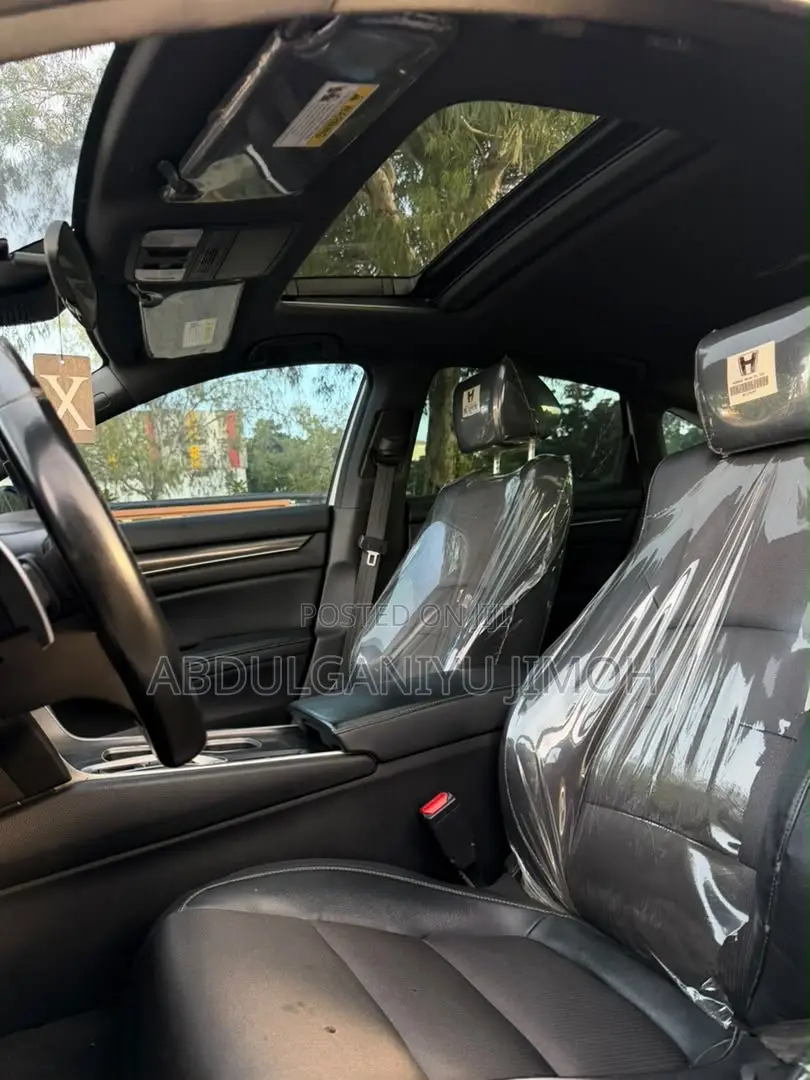 Honda Accord Sport (2.0L 4cyl Turbo 10A) 2019 White