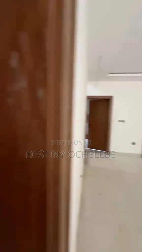 5bdrm Duplex in Mabushi for sale