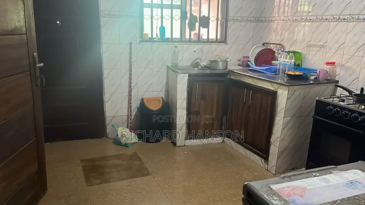 1bdrm Shared Apartment in Non Flooded, Thomas Estate for rent