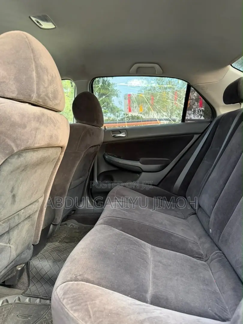 Honda Accord 2006 Silver