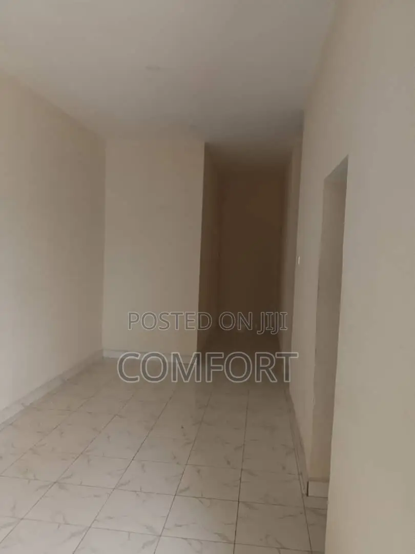 2bdrm Apartment in Tpumpy, Lugbe District for rent