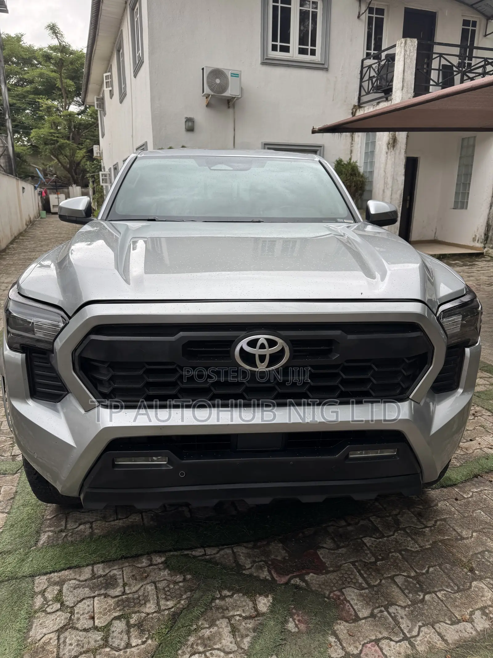Toyota Tacoma SR5 Double Cab 5' Bed AT 2024 Silver