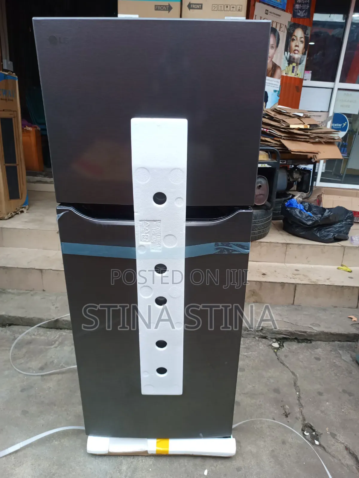 LG 205l Refrigerator