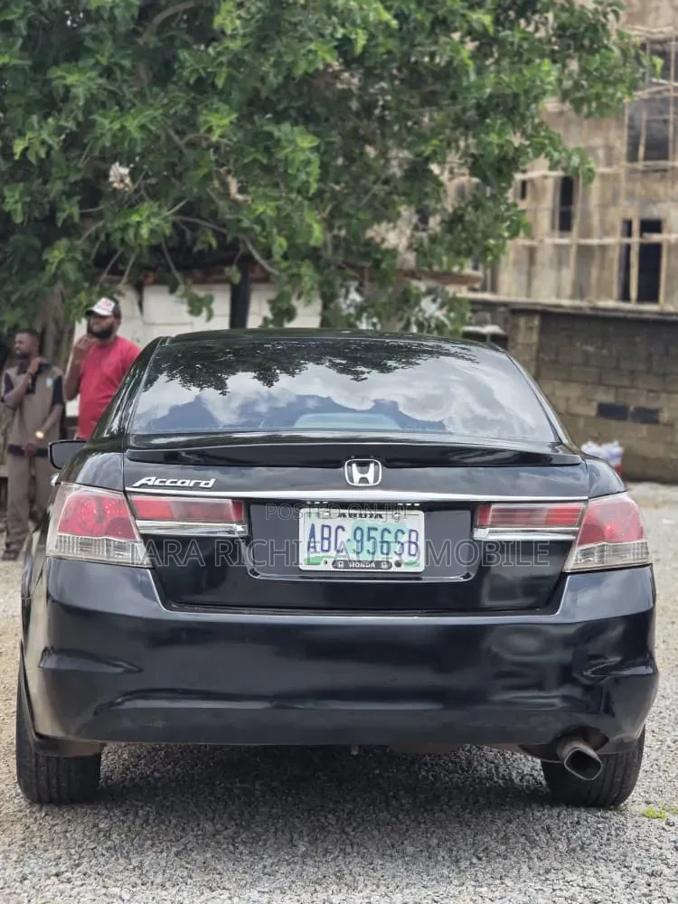Honda Accord 2010 Black