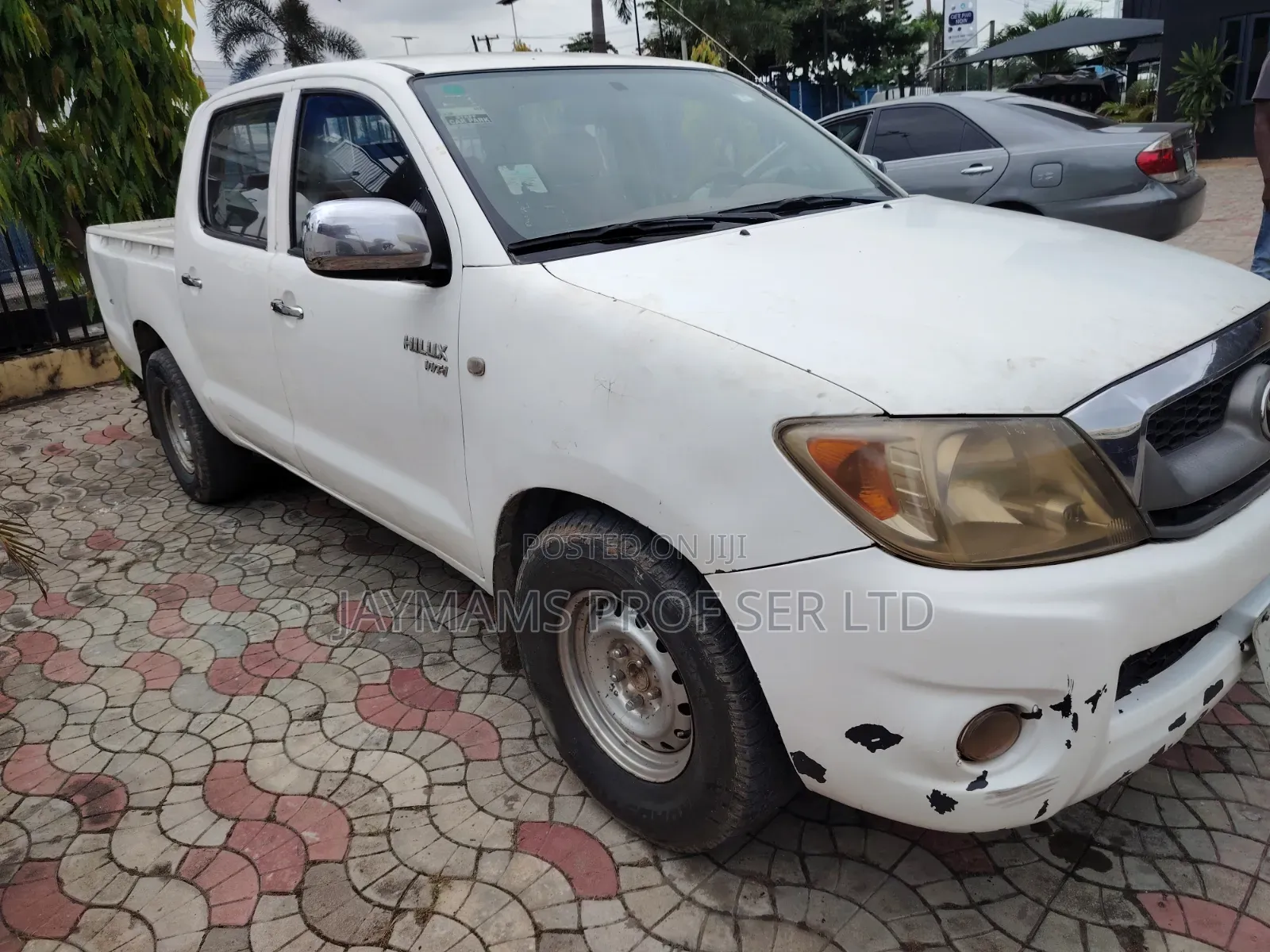 Toyota Hilux 2.0 VVT-i 2011 White