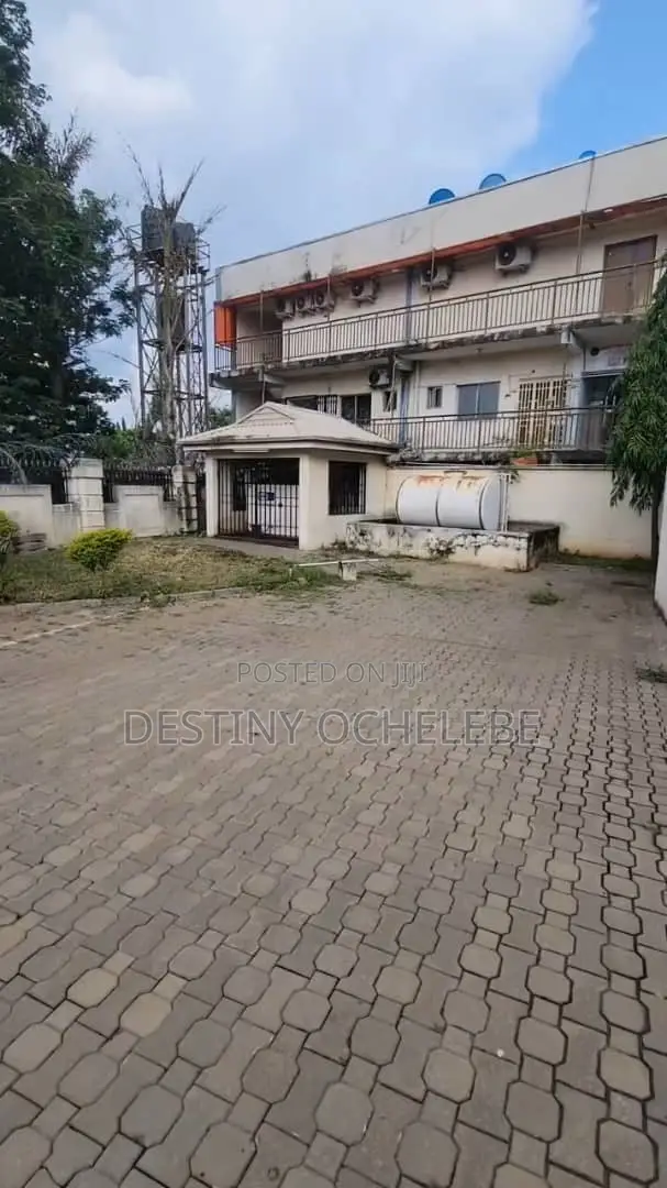 6bdrm Duplex in Wuse 2 for rent
