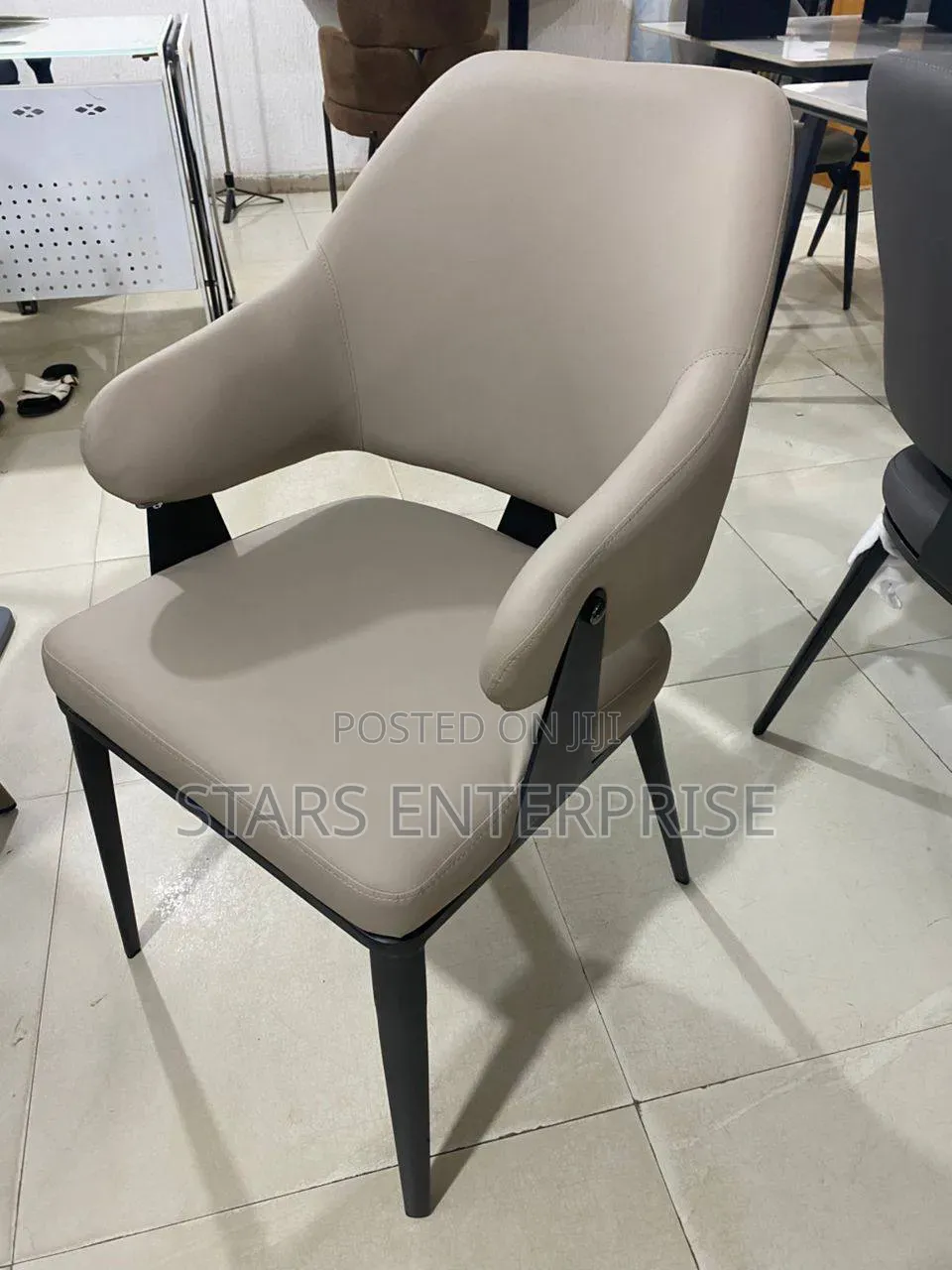 Restaurants Chair / Visitors Chair