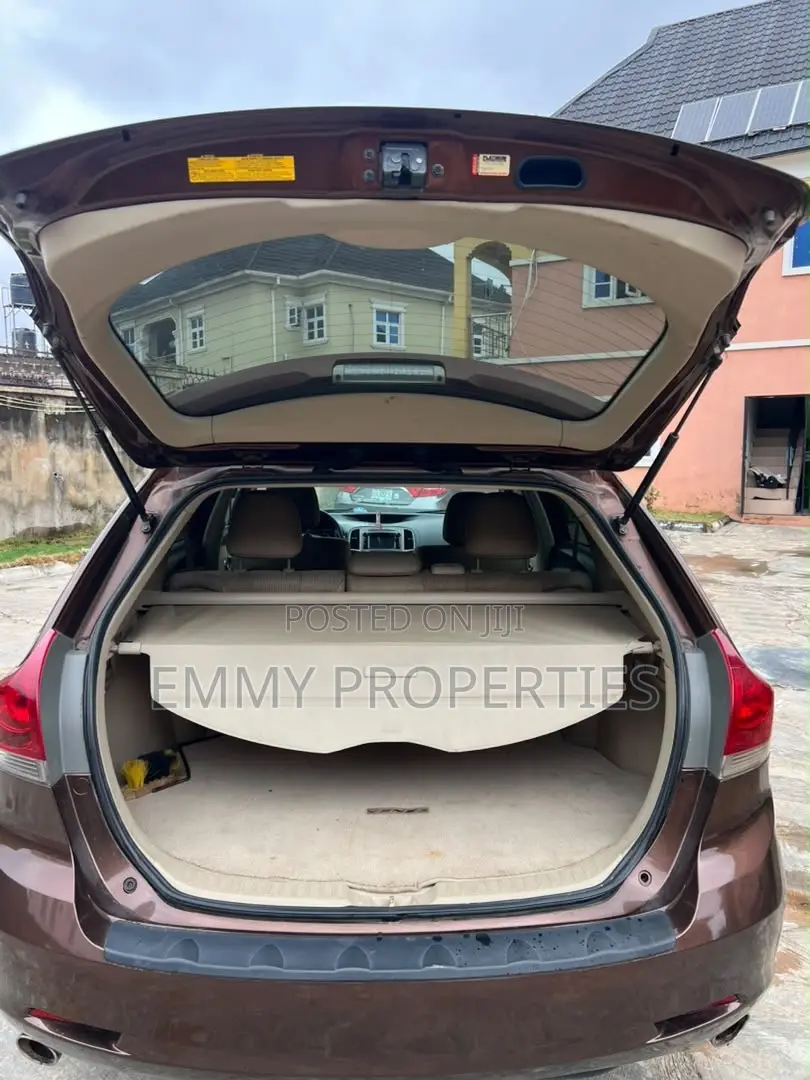Toyota Venza AWD 2011 Burgundy