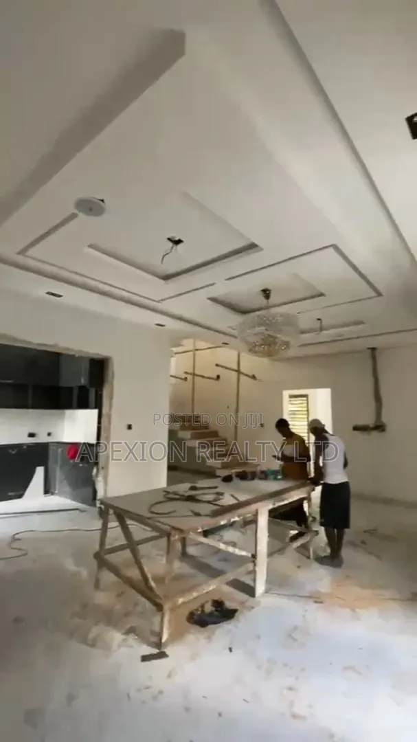 4bdrm Duplex in New Road for sale