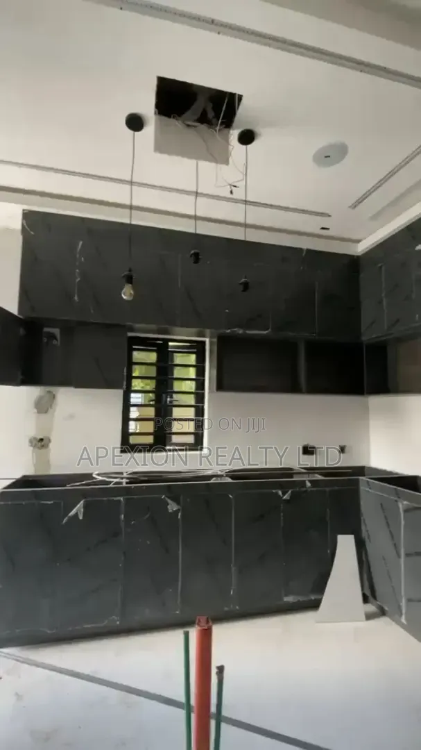 4bdrm Duplex in New Road for sale