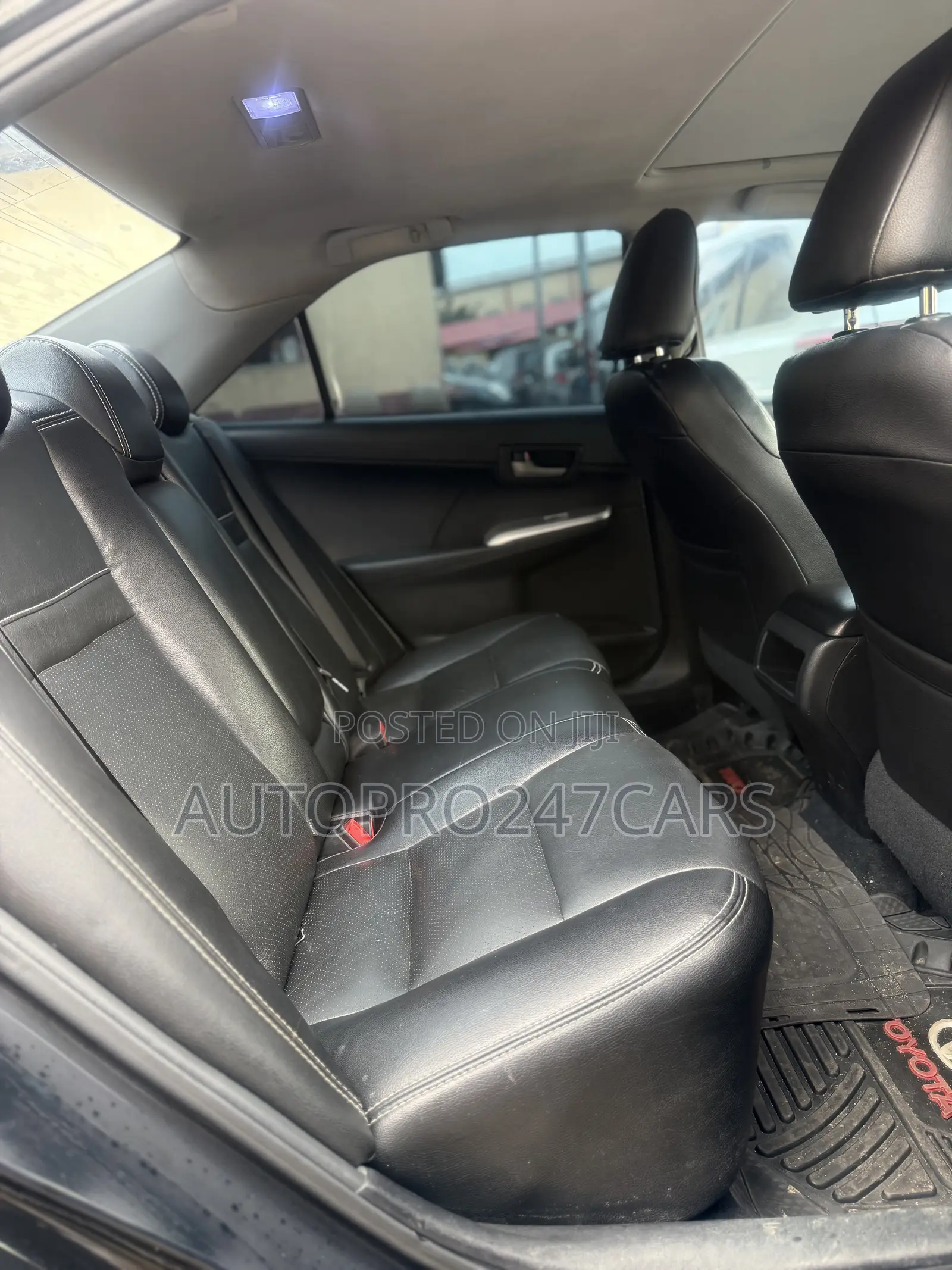 Toyota Camry SE 4dr Sedan (2.5L 4cyl 6A) 2014 Black