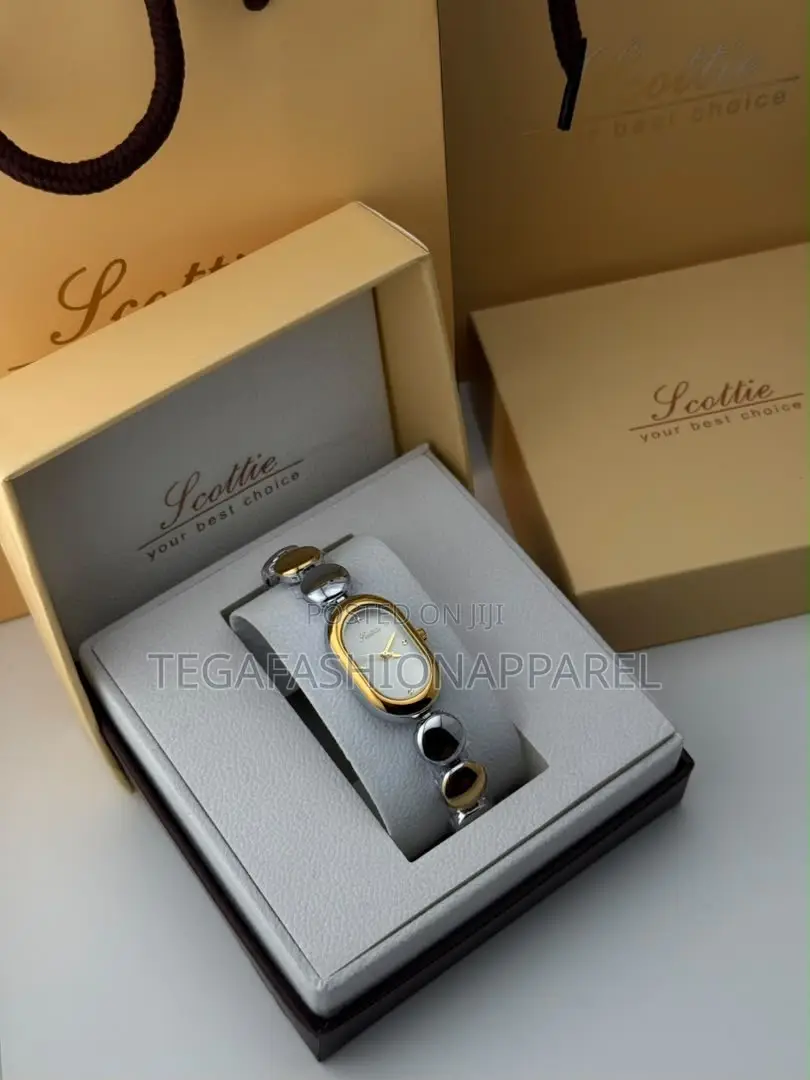 Scottie Feminine Tiny Strap Chain Watch