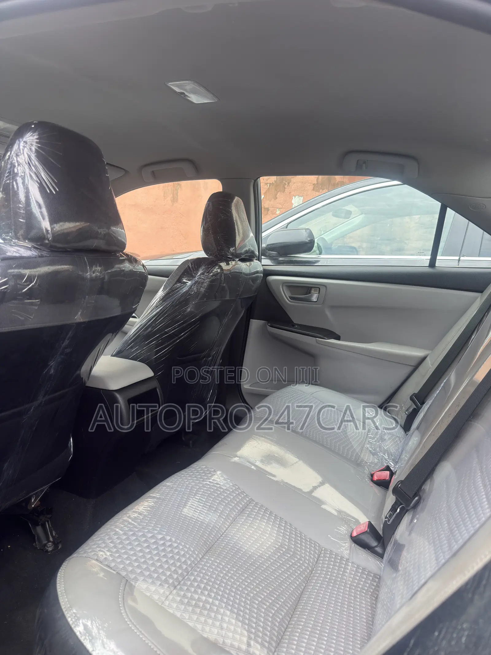 Toyota Camry SE 4dr Sedan (2.5L 4cyl 6A) 2015 Gray