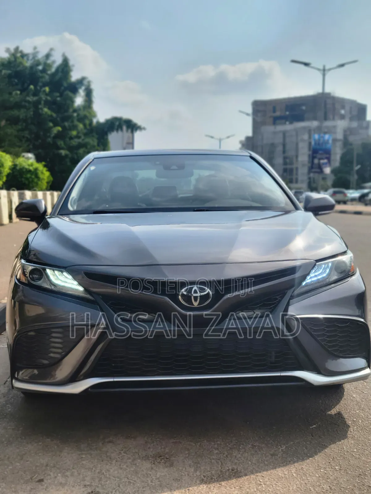 Toyota Camry 2022 Burgundy