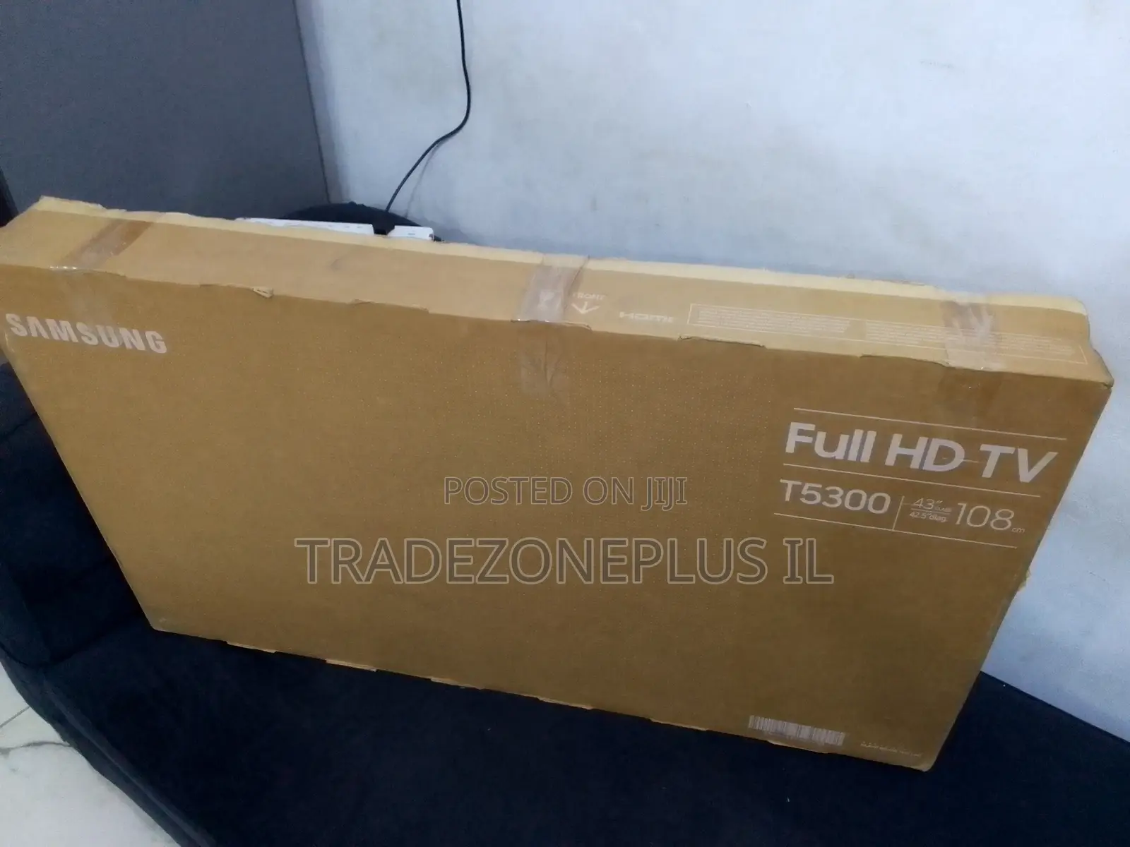 Samsung HD Smart TV UA43T5300AU Offers a Spacious 43-Inch Viewing Expe