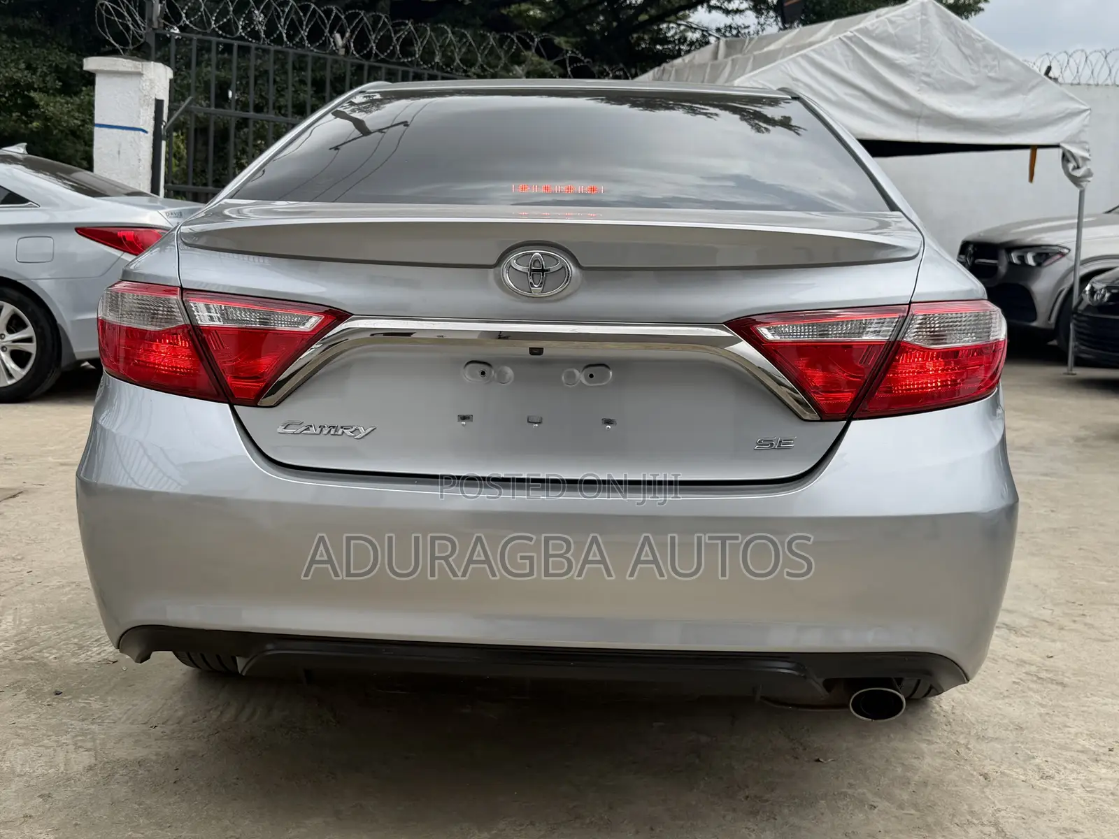 Toyota Camry XLE 4dr Sedan (2.5L 4cyl 6A) 2017 Silver