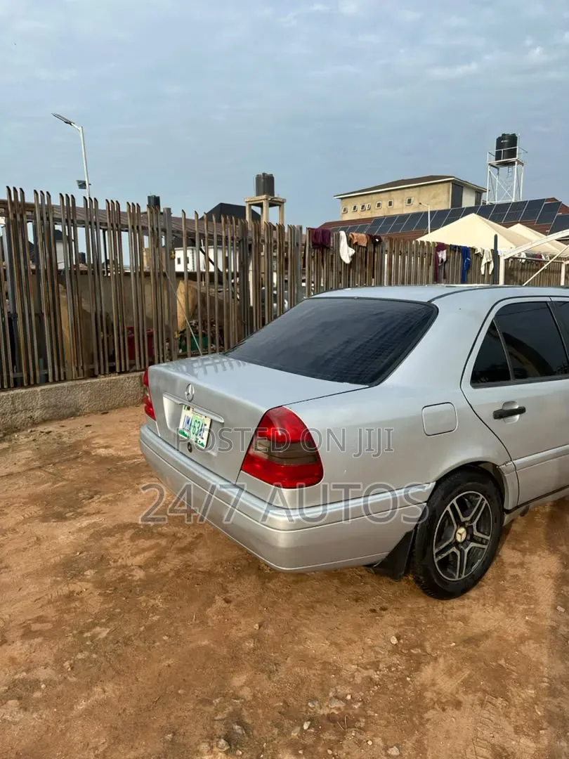 Mercedes-Benz C180 2000 Silver