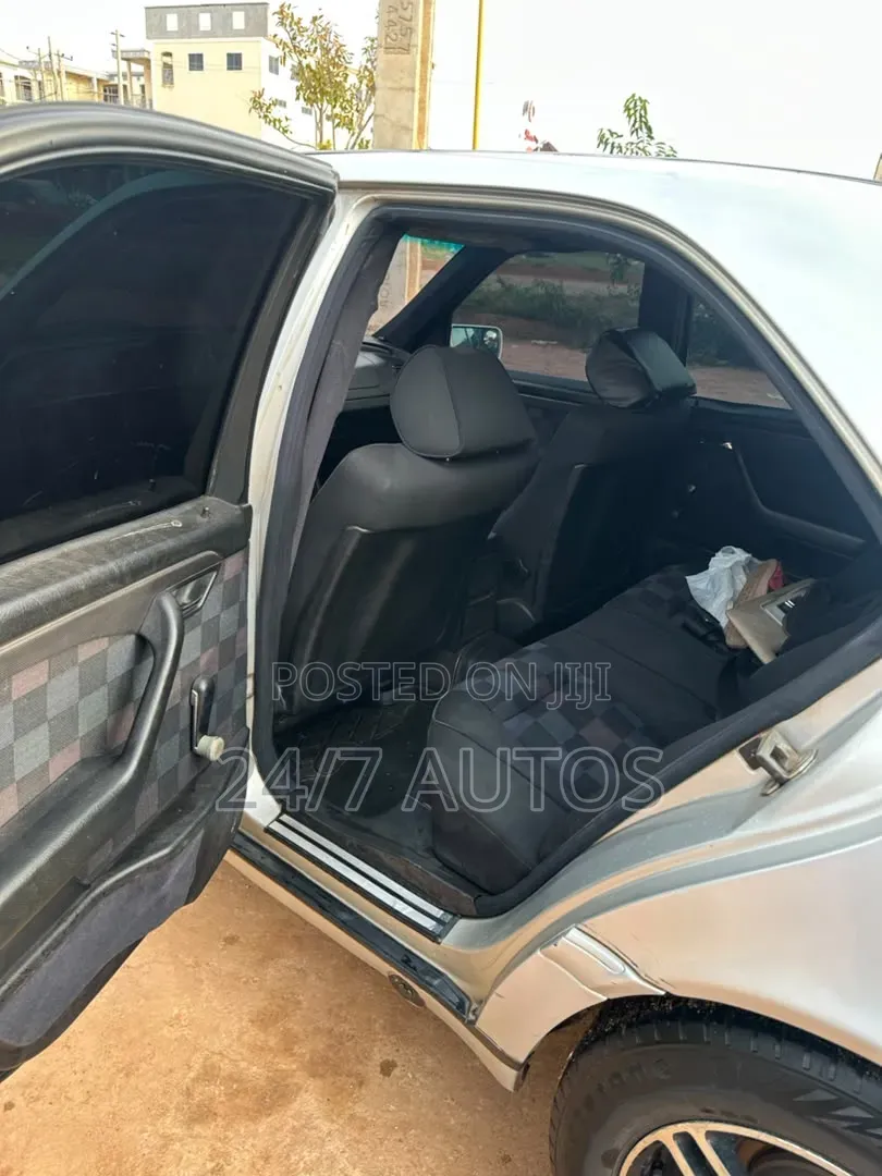 Mercedes-Benz C180 2000 Silver