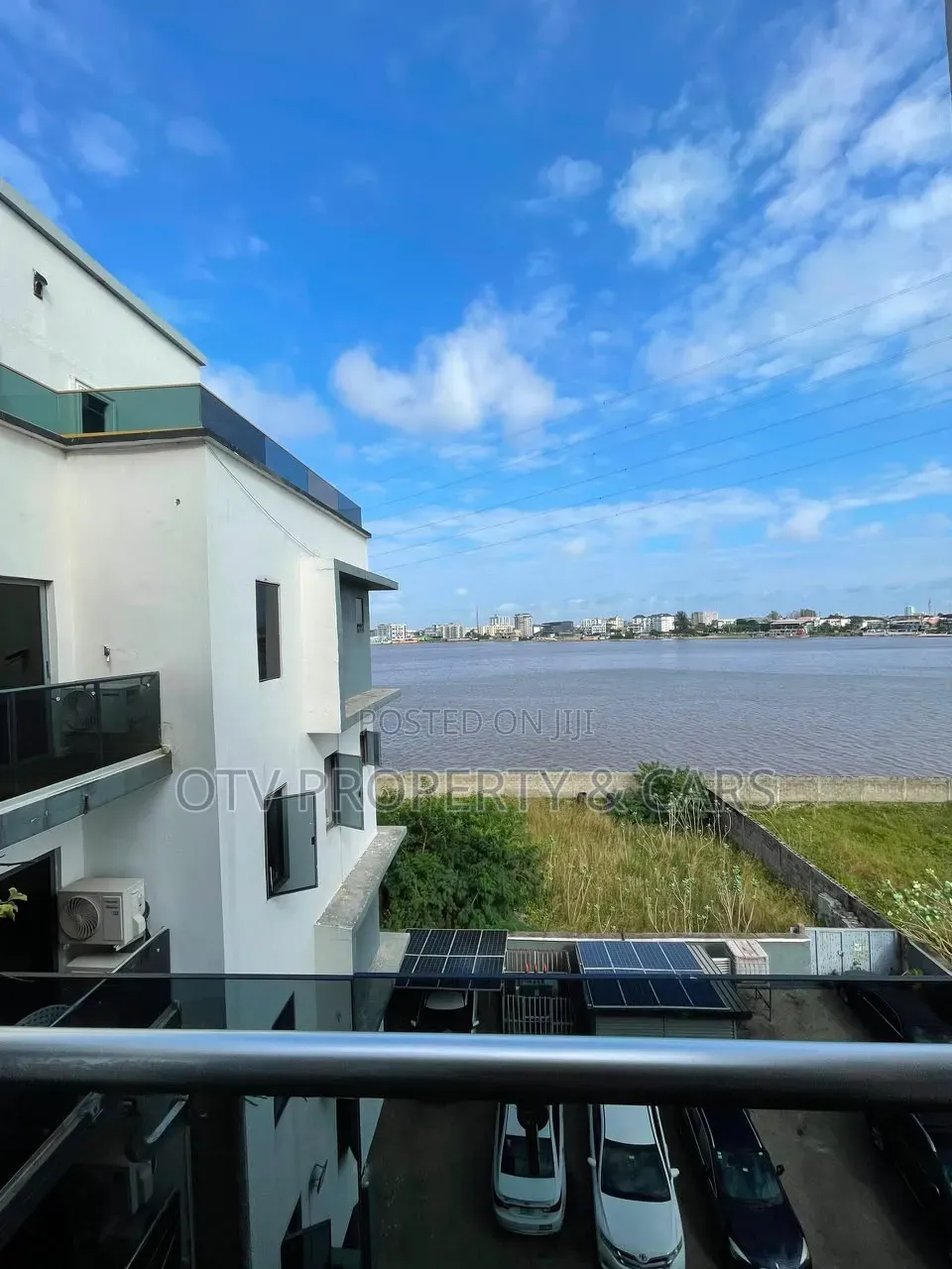 Furnished 3bdrm Apartment in Banana Island for rent