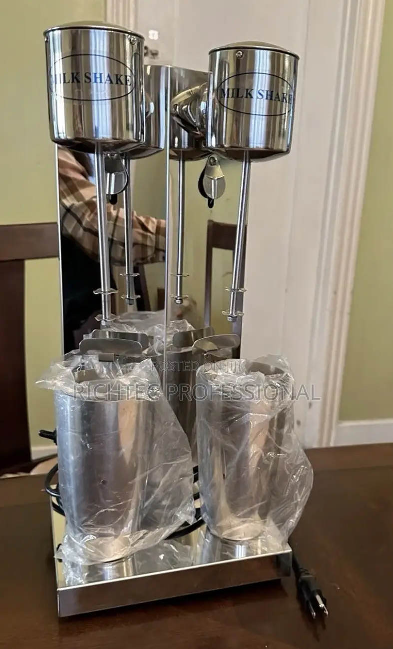 Commercial Dual-Head Stainless Steel Milkshake Machine With Cups