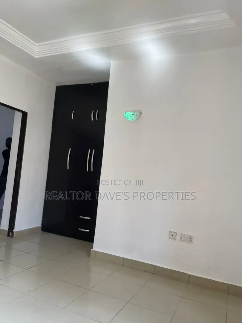 2bdrm Block of Flats in Dutse Estate for rent