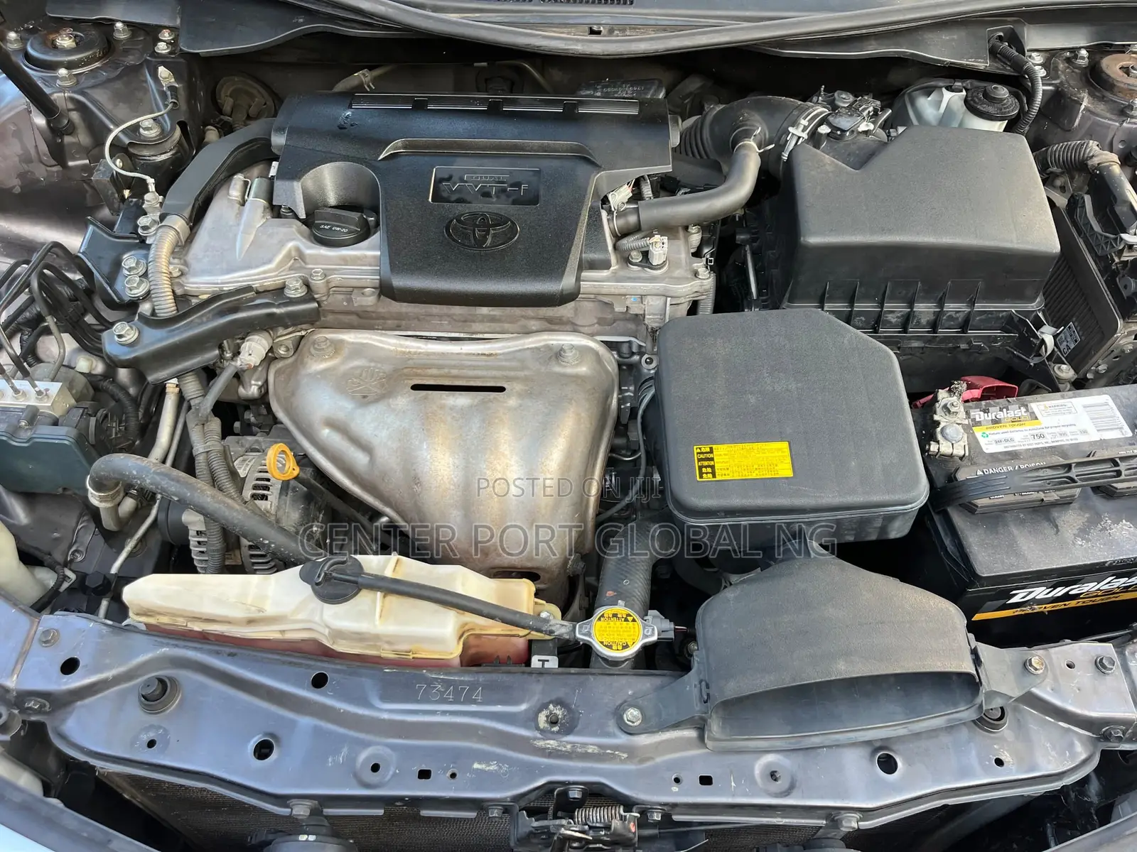 Toyota Camry XLE 4dr Sedan (2.5L 4cyl 6A) 2012 Gray