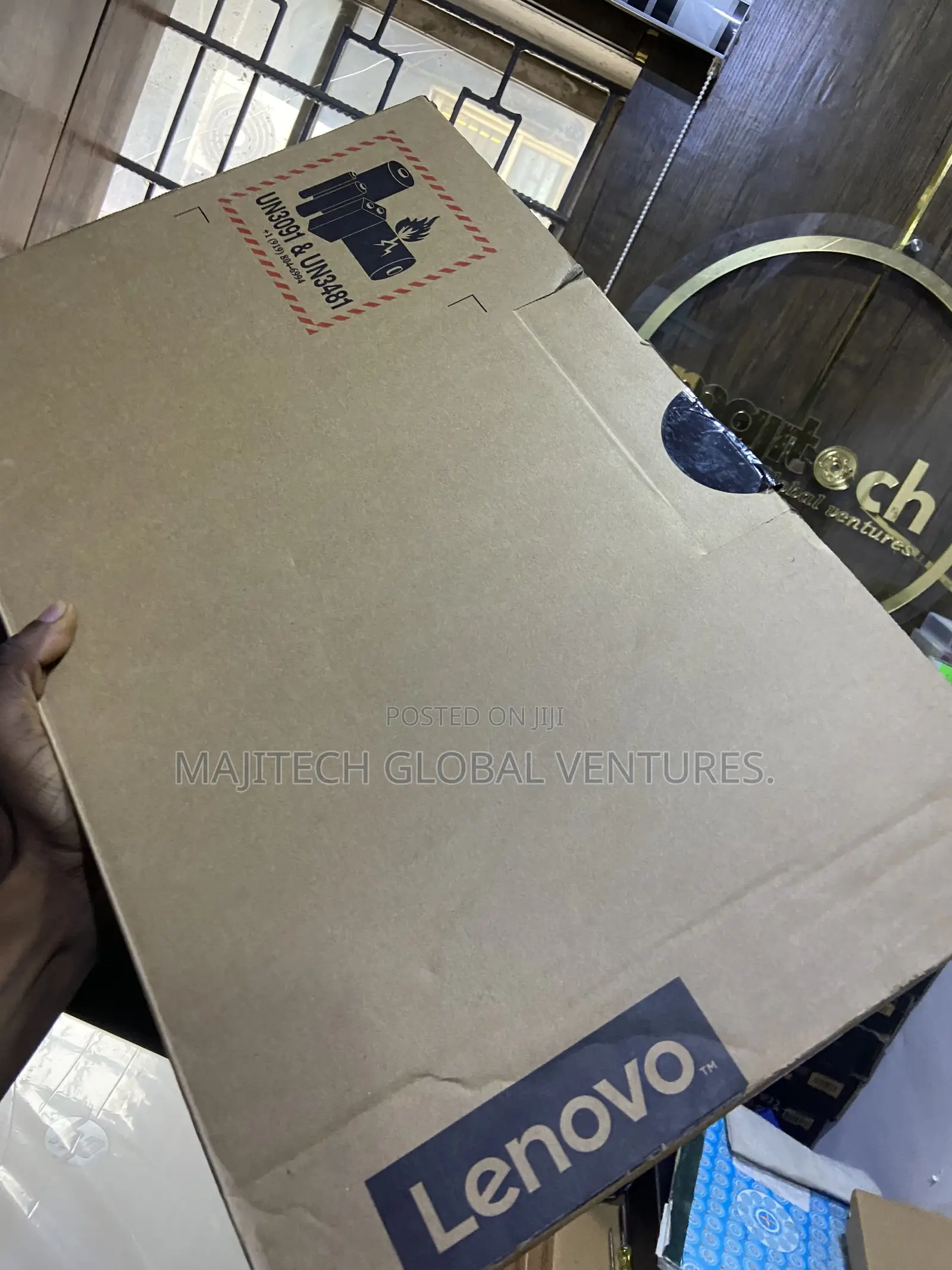 New Laptop Lenovo V15 8GB Intel Celeron SSD 256GB
