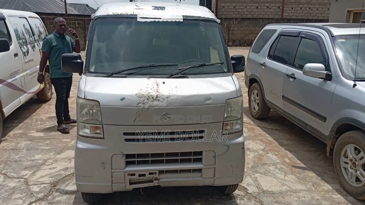 Suzuki Every Wagon 2002 Silver