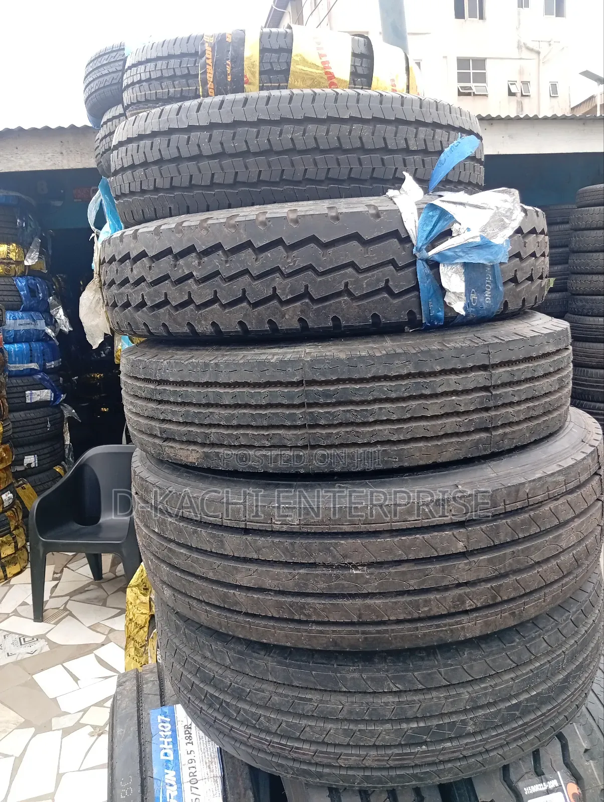285/70 19.5 Durun Tires