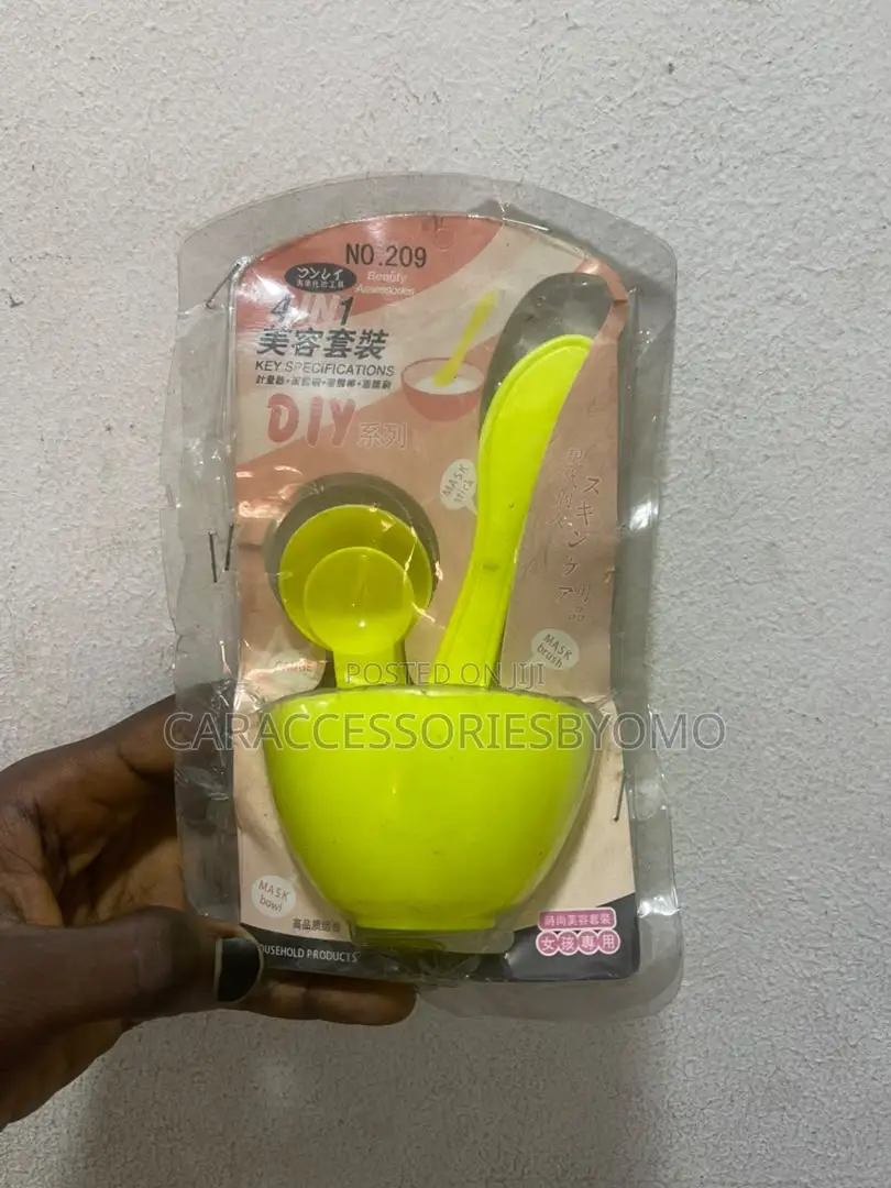 4-in-1 DIY Facial Mask Mixing Bowl Set
