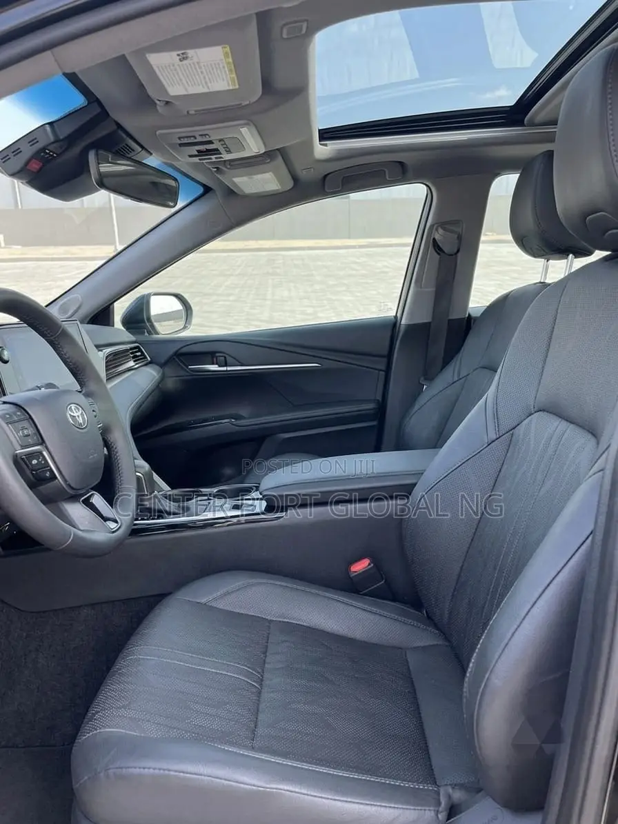 Toyota Camry XSE 2025 Black