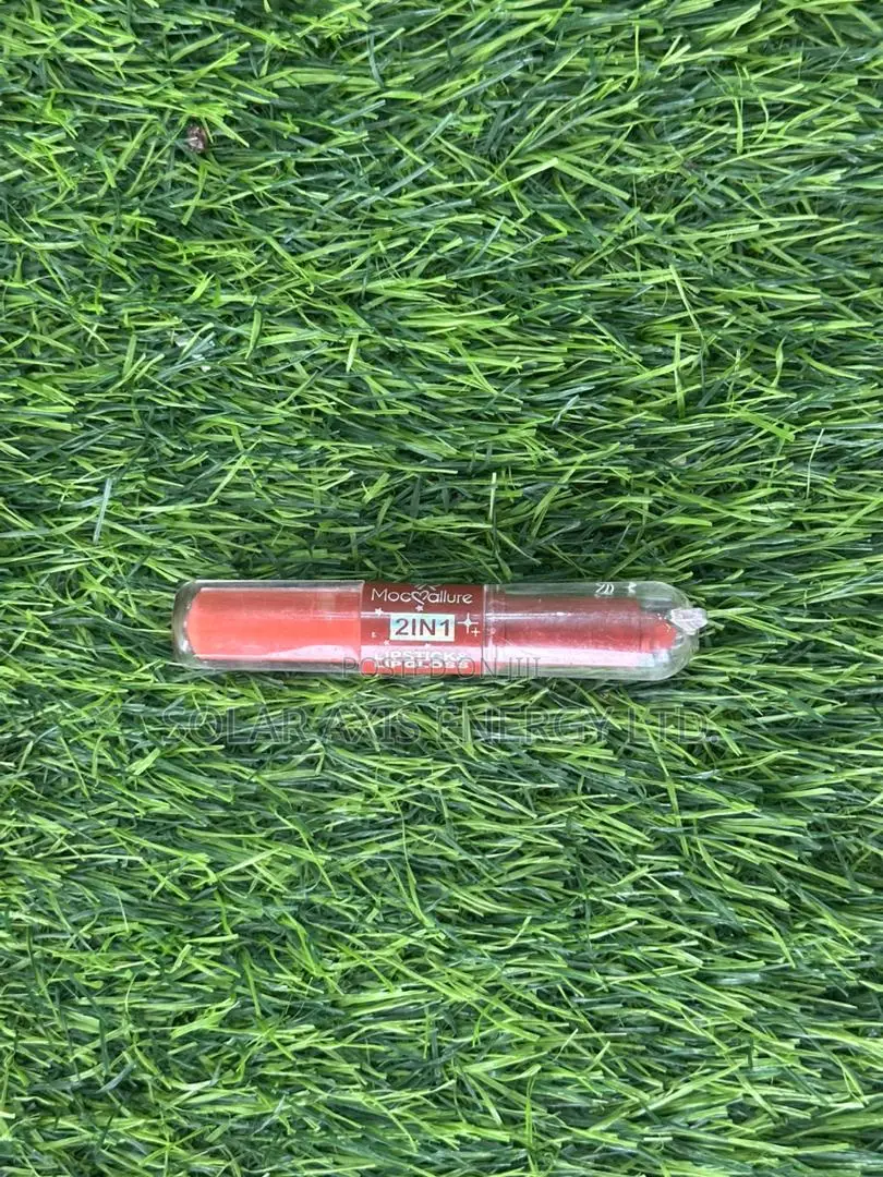 2-in-1 Dual-Ended Lip Gloss & Liquid Lipstick