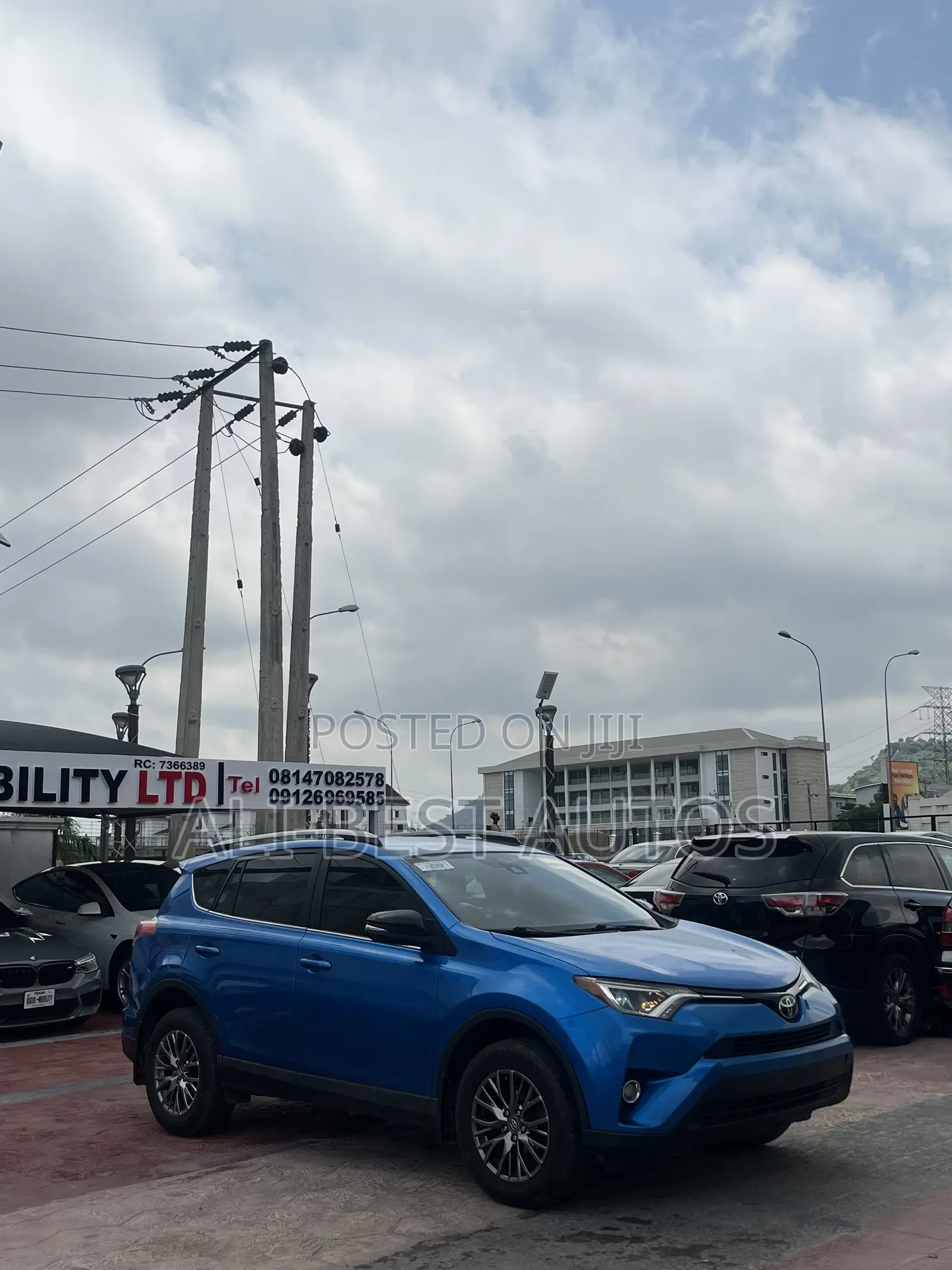 Toyota RAV4 2017 Blue