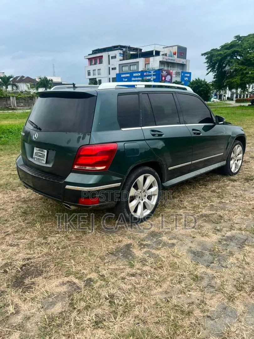 Mercedes-Benz GLK-Class 2010 Black