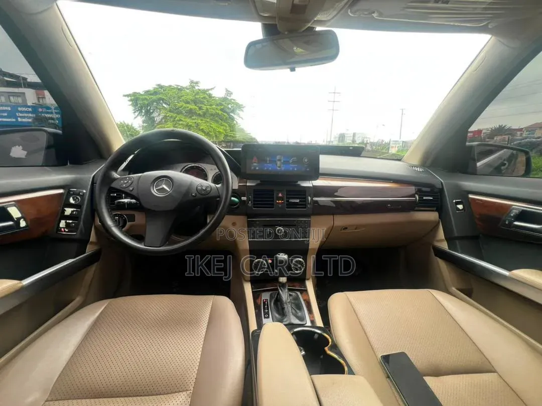 Mercedes-Benz GLK-Class 2010 Black