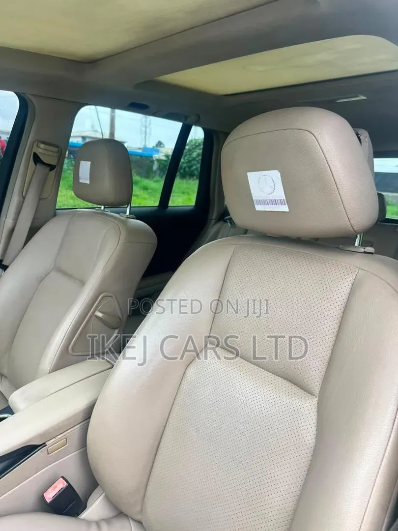 Mercedes-Benz GLK-Class 2010 Black
