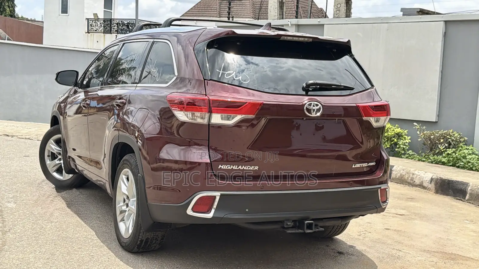 Toyota Highlander Limited V6 4x4 (3.5L 6cyl 6A) 2016 Maroon