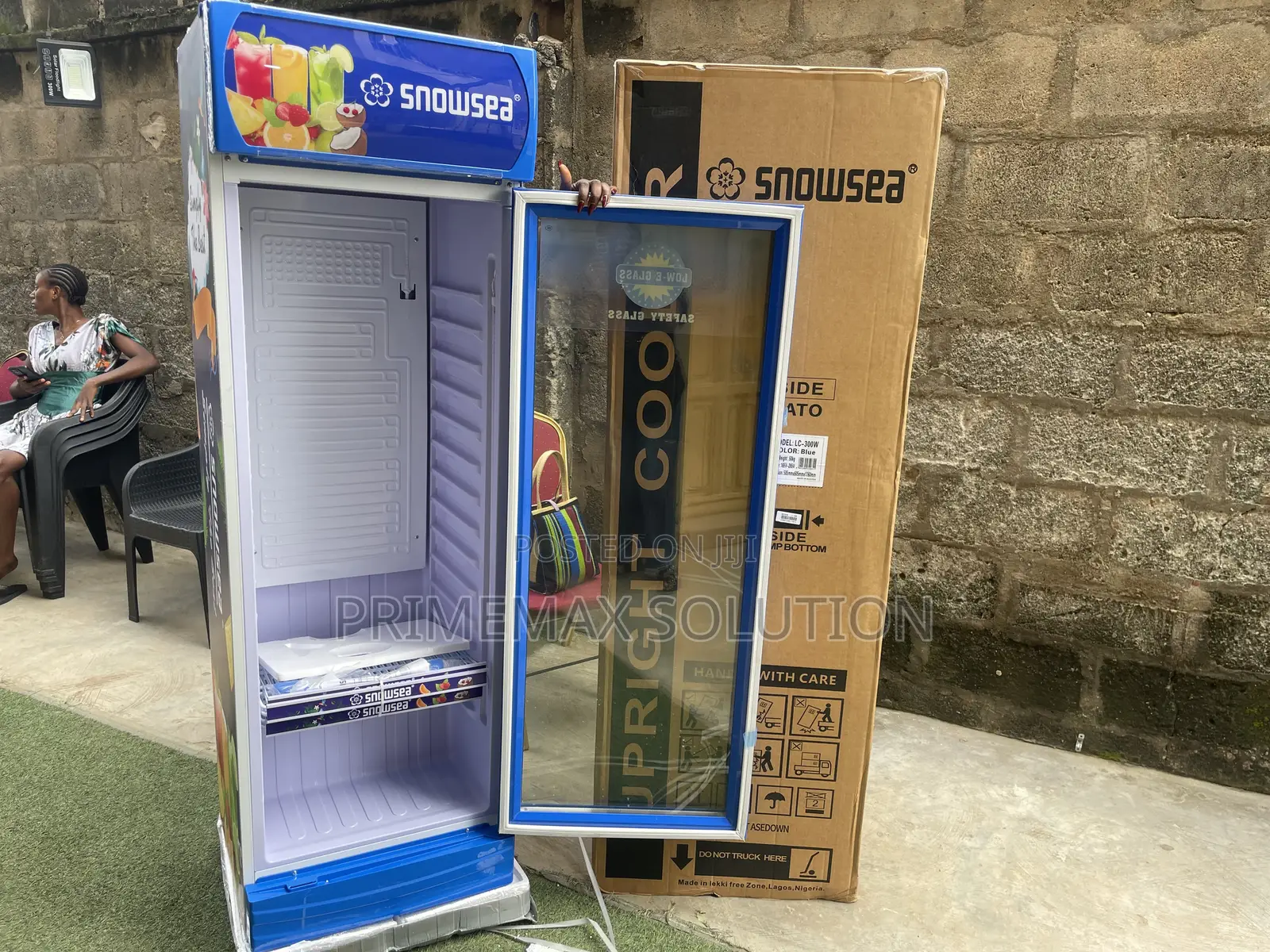 Brand New Snowsea 300L Beverage CHILLER LC-300W