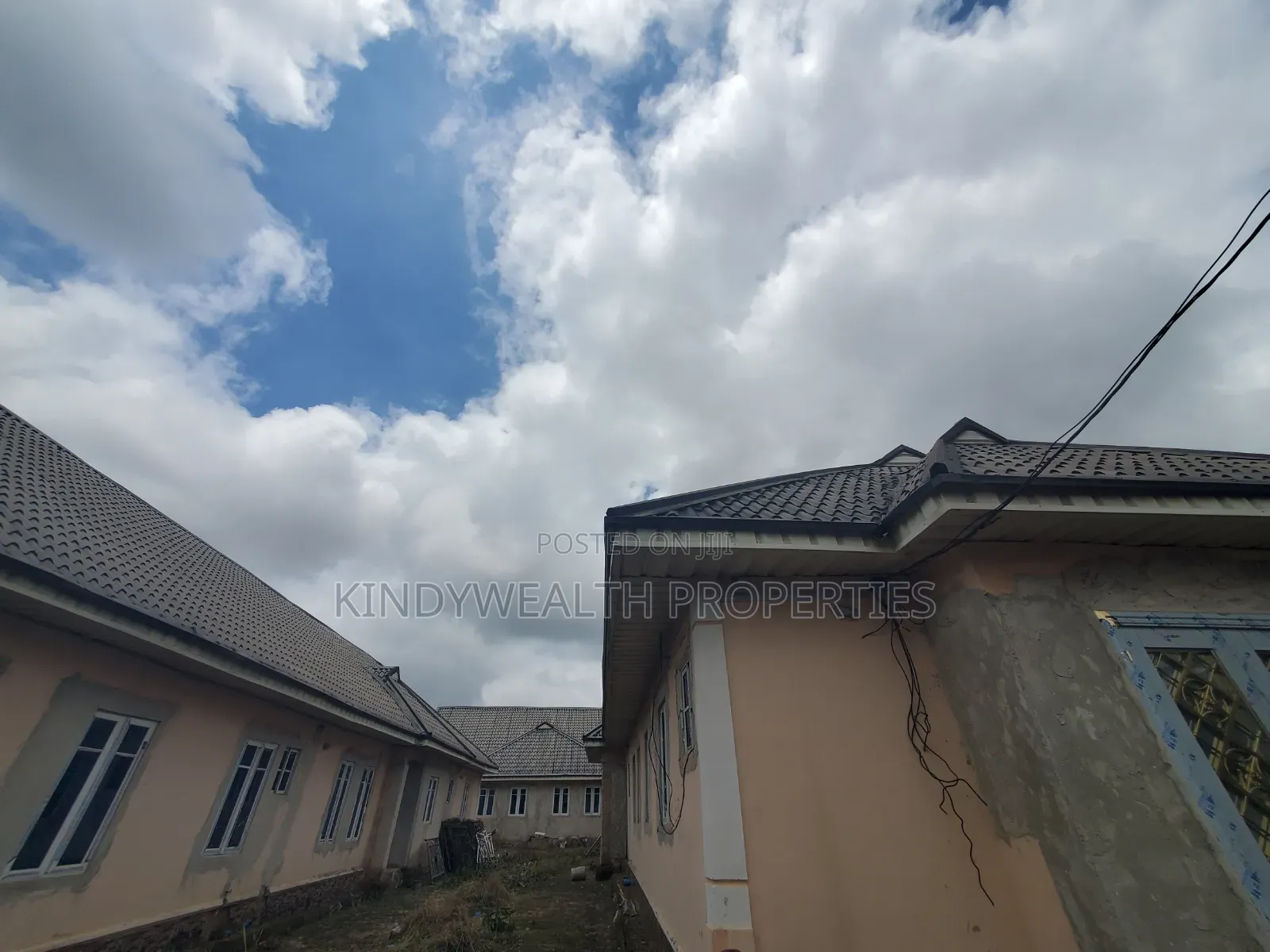 20bdrm Apartment in Agbor, Ikpoba-Okha for sale
