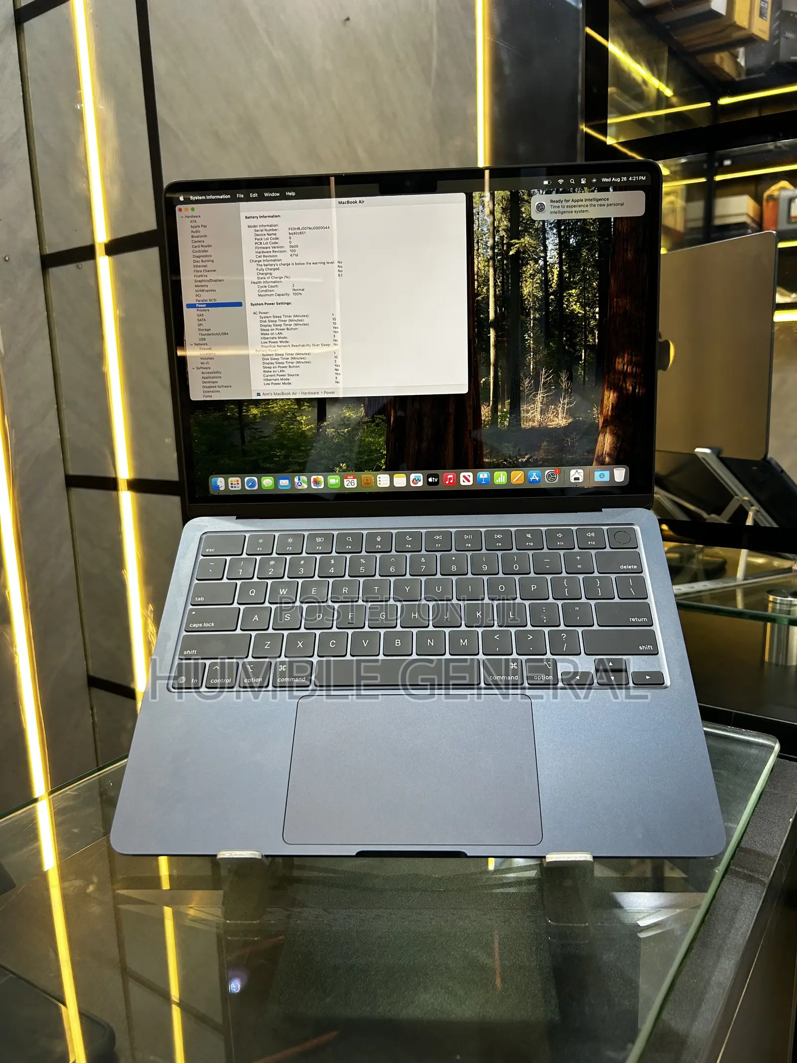 New Laptop Apple MacBook Air 2025 M4 16GB Apple M5 SSD 256GB