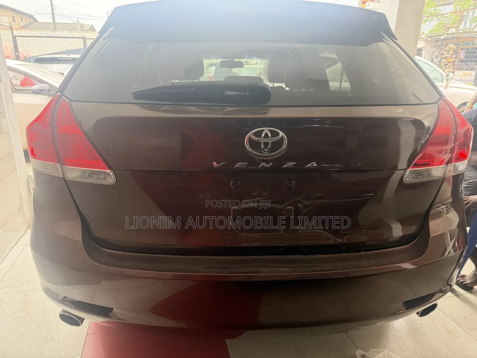 Toyota Venza XLE 2010 Brown