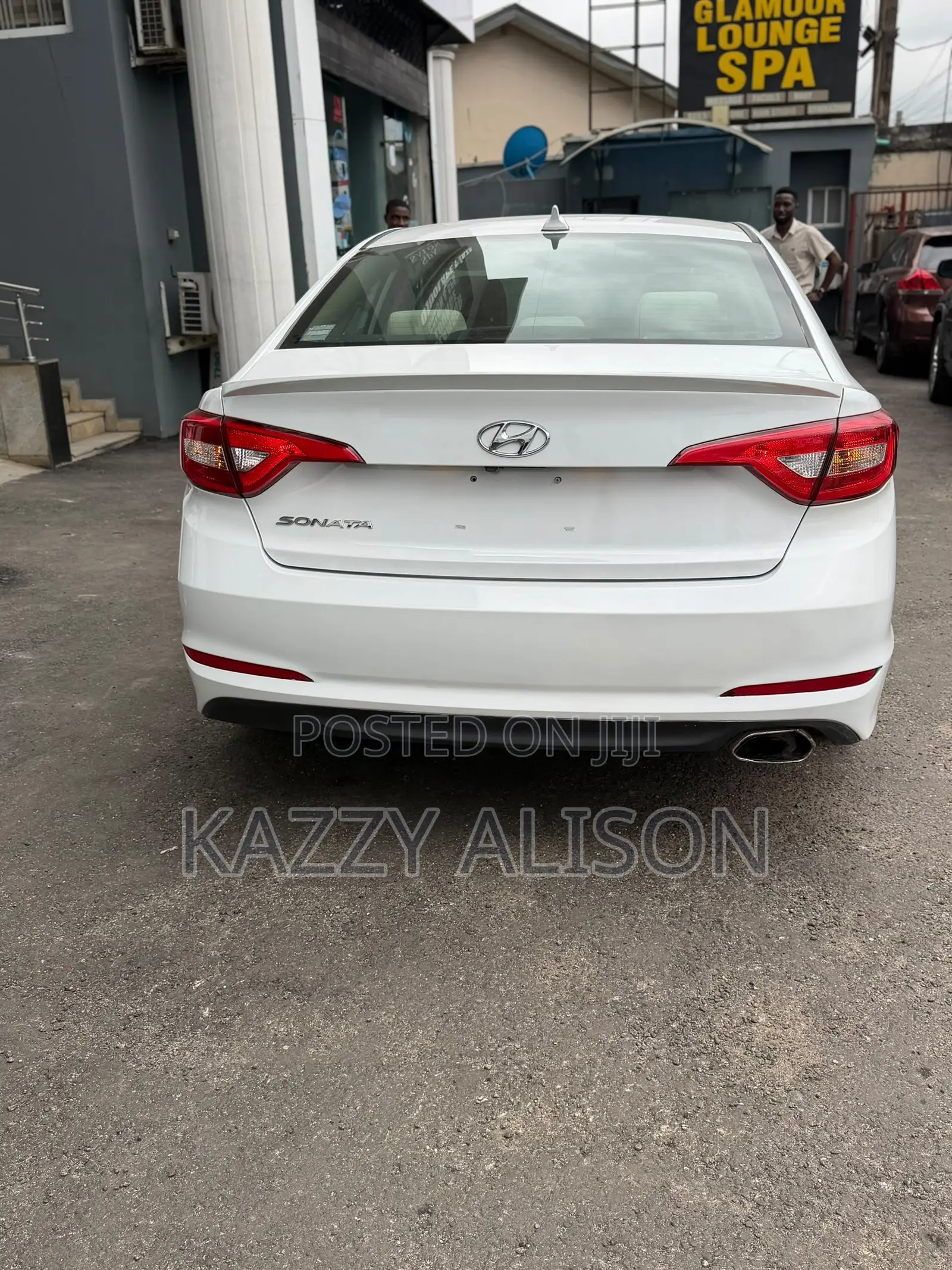 Hyundai Sonata Base Sedan FWD (2.4L 4cyl 6A) 2017 White