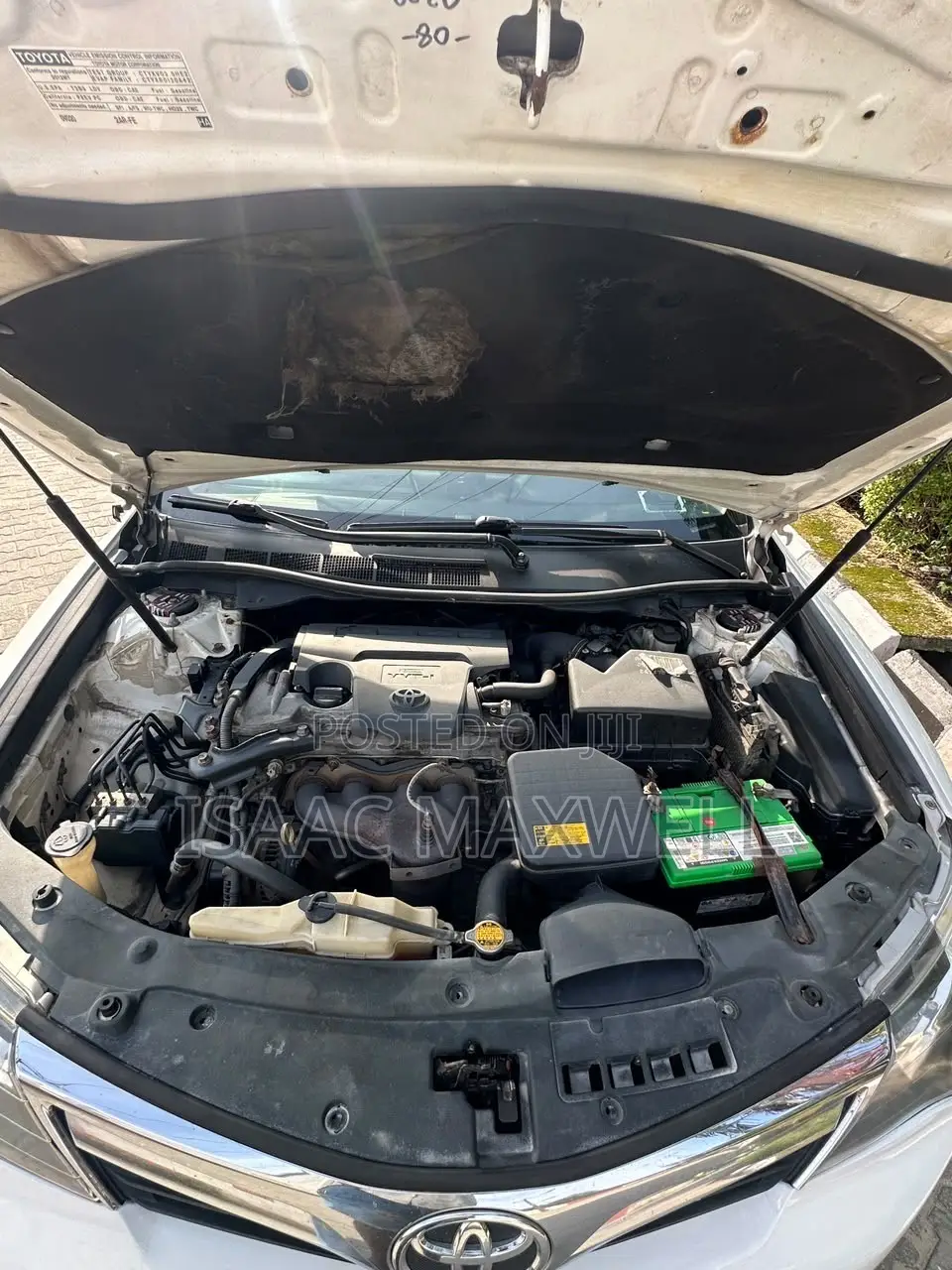 Toyota Camry LE 4dr Sedan (2.5L 4cyl 6A) 2013 White