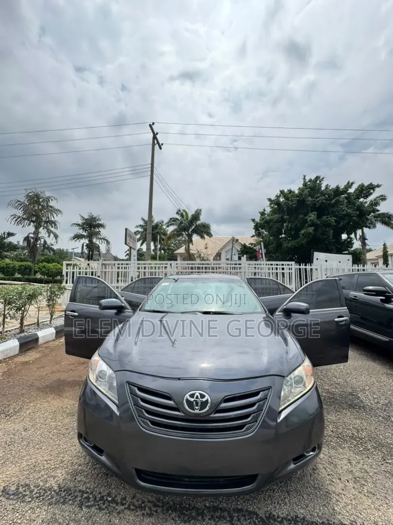 Toyota Camry 2009 Gray