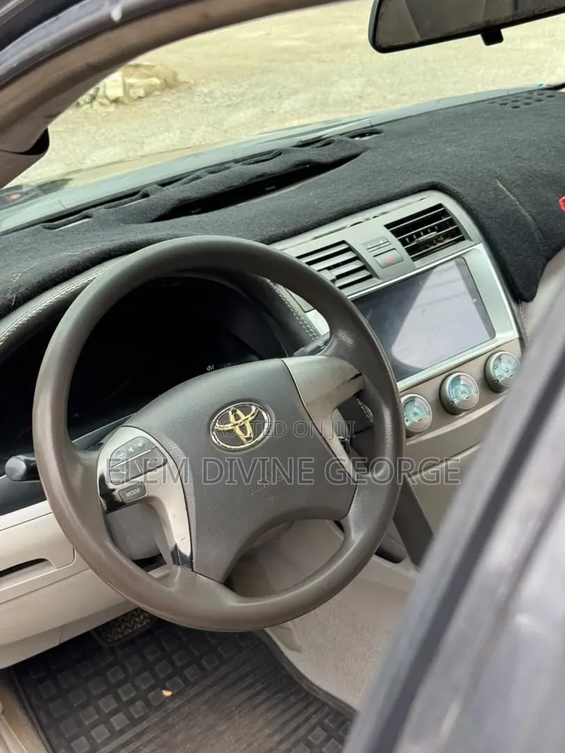 Toyota Camry 2009 Gray