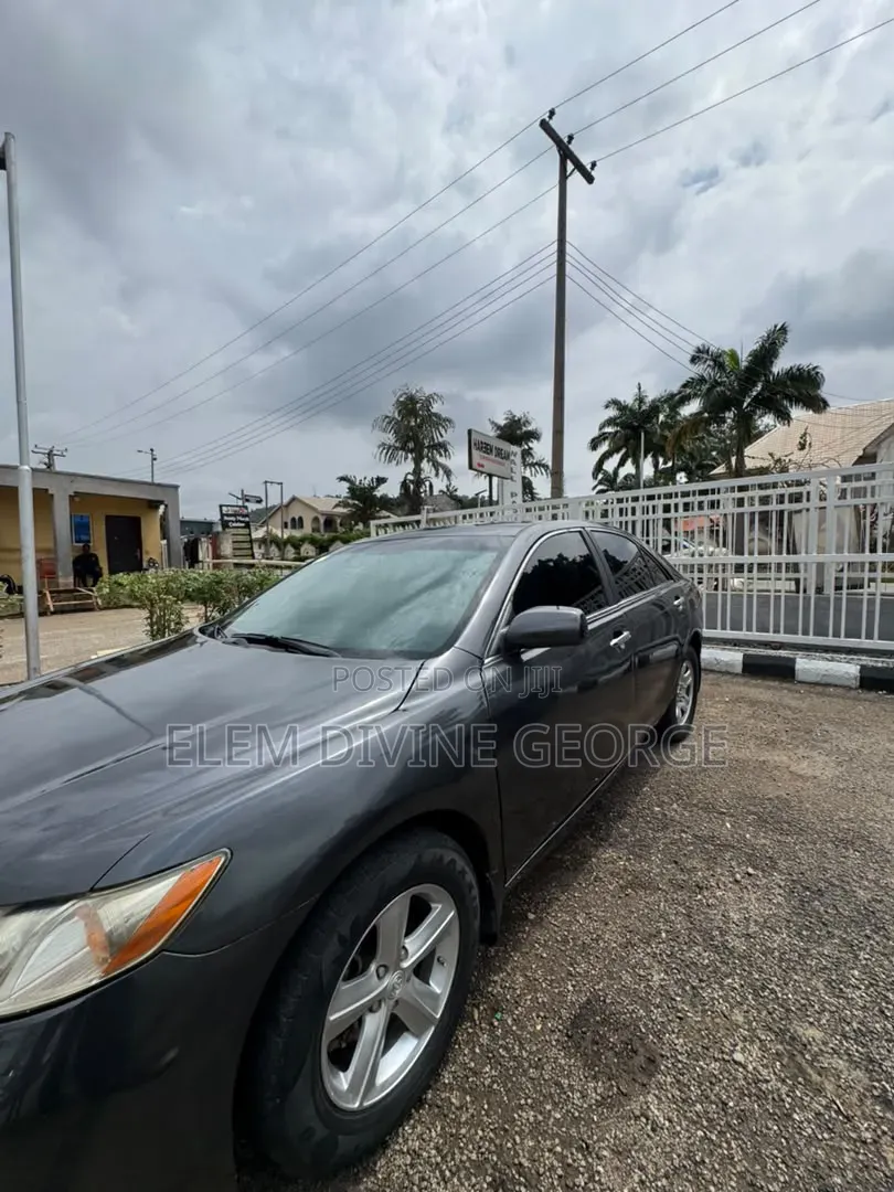 Toyota Camry 2009 Gray