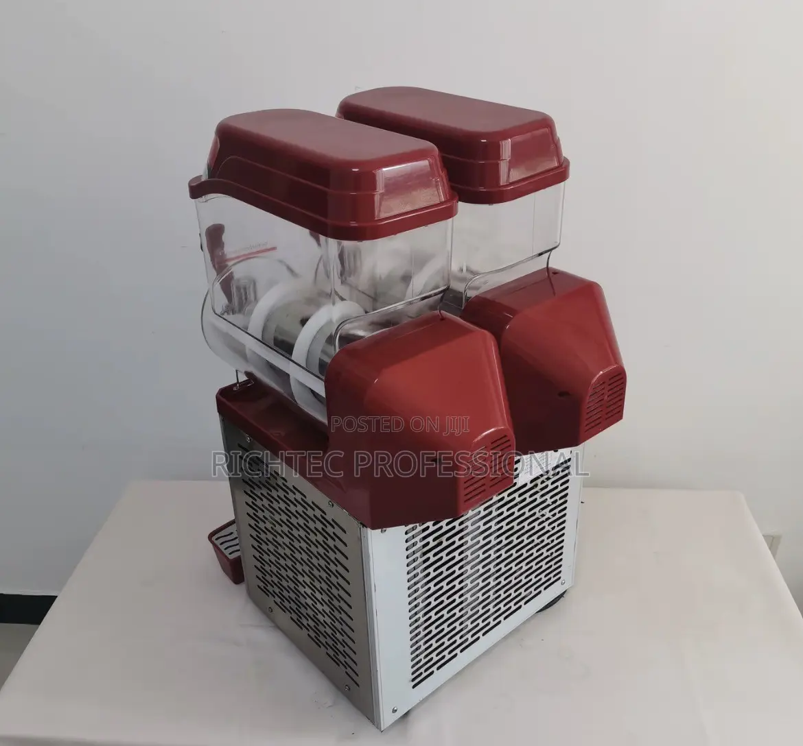 Double-Tank Commercial Slushie Machine – Dual-Bowl Beverage Dispenser
